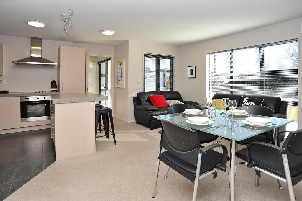 Carlton Villa 3 - Christchurch Holiday Homes エクステリア 写真