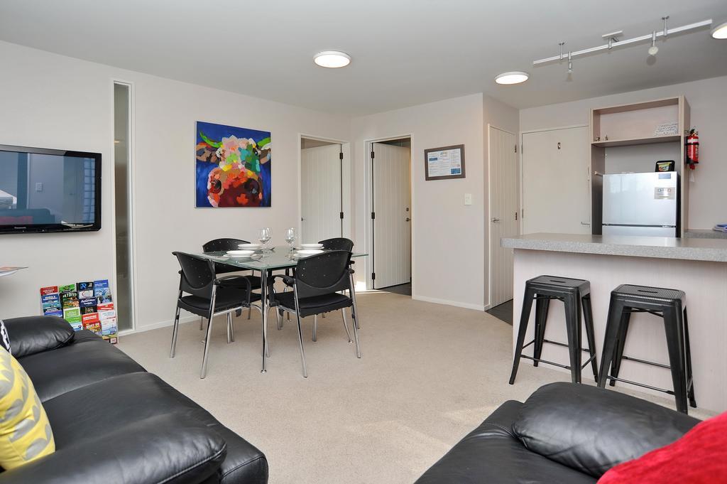Carlton Villa 3 - Christchurch Holiday Homes エクステリア 写真